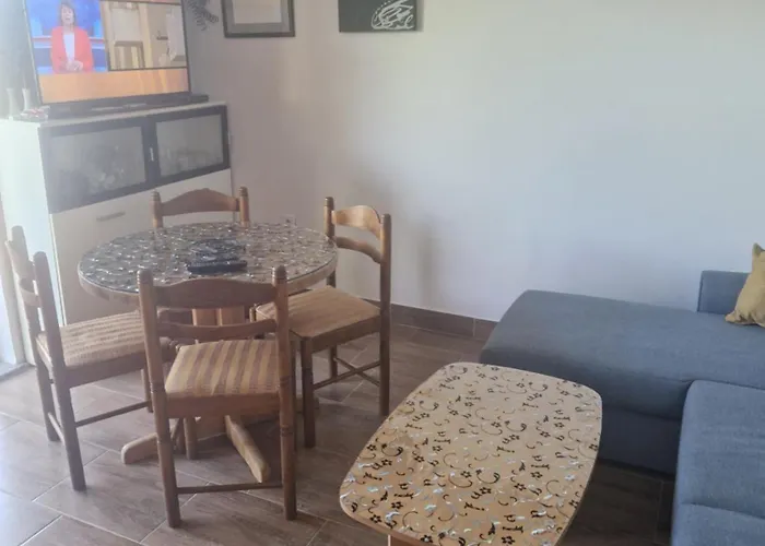 Vera Apartment